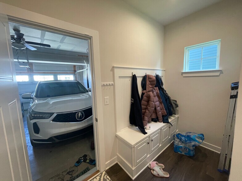 Building Photo - 3066 Boxbury Ln