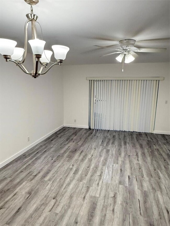 Building Photo - 8407 Royal Palm Blvd