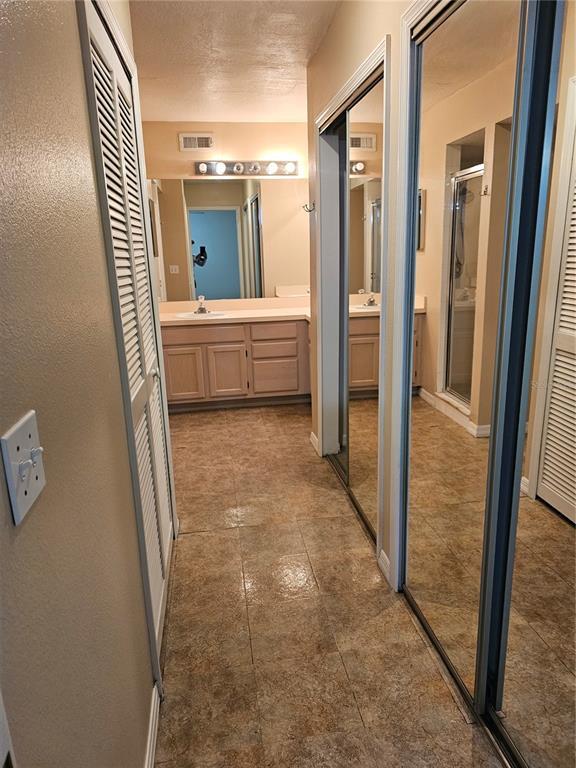 Building Photo - 3332 Gray Fox Cove
