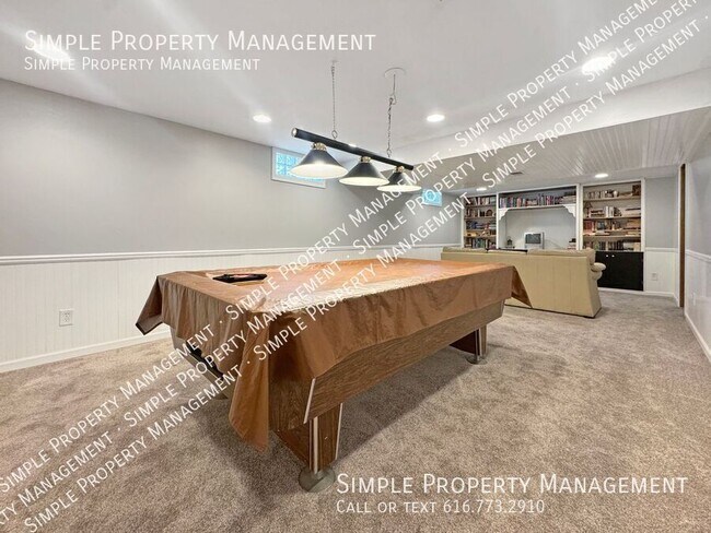 Building Photo - 5352 Queensbury Dr SE