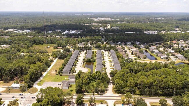 Building Photo - 211 Moultrie Village Ln