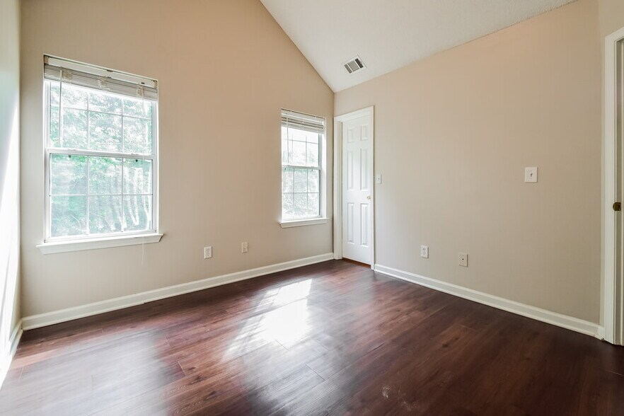 Building Photo - 3651 Lower Creek Dr