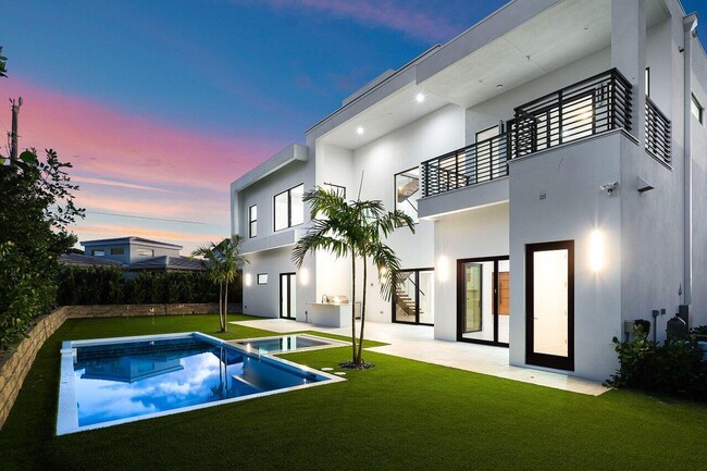 Building Photo - 13440 US-1