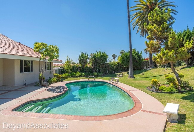 Building Photo - 4 br, 4 bath House - 30404 Rhone Drive
