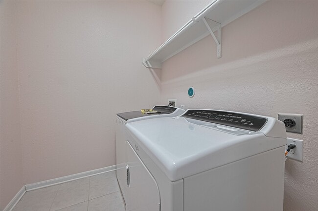 Building Photo - 28522 Cabrera Hill Ln