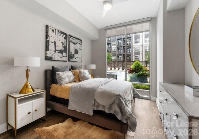 Building Photo - 500 W Trade St