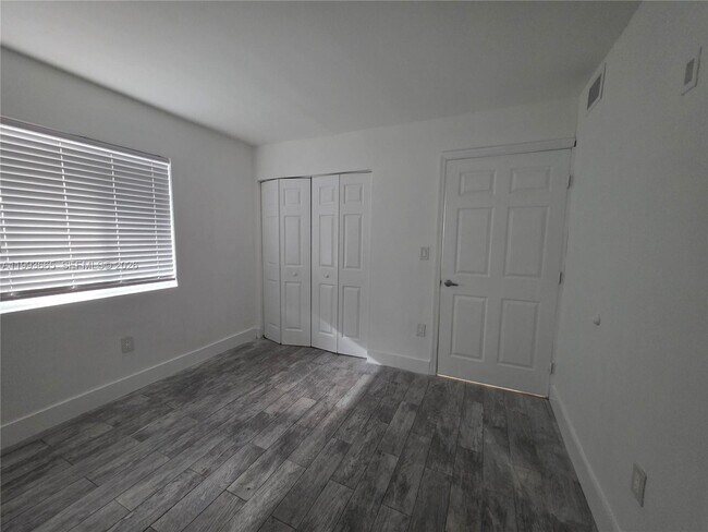 Building Photo - 7971 SW 152nd Ave