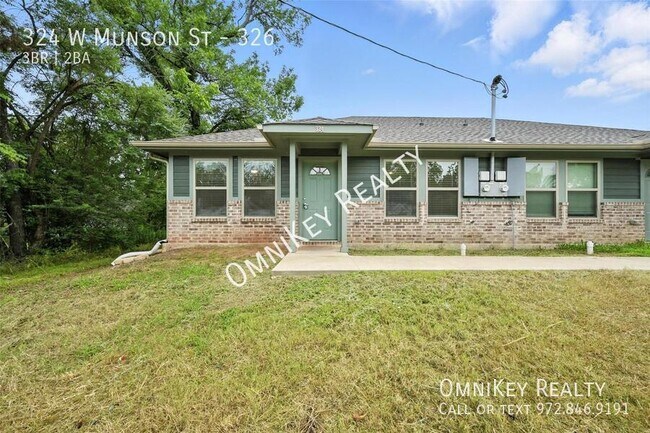 Primary Photo - 324 W Munson St