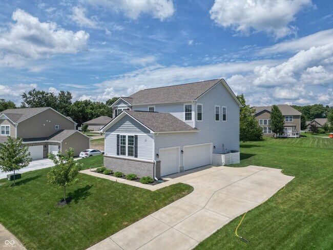Building Photo - 7042 Pinnacle Dr