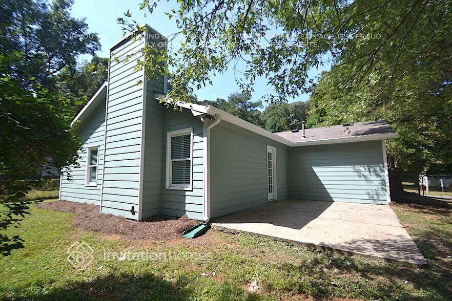 Building Photo - 1631 Daniel Ln