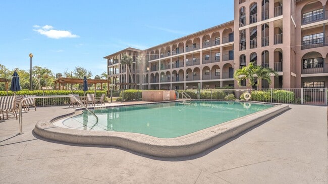 Building Photo - Fantastic 1br/1bath Condo in Gulfport/Unfu...