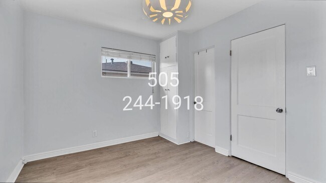 Building Photo - 2426 Hendola Dr NE