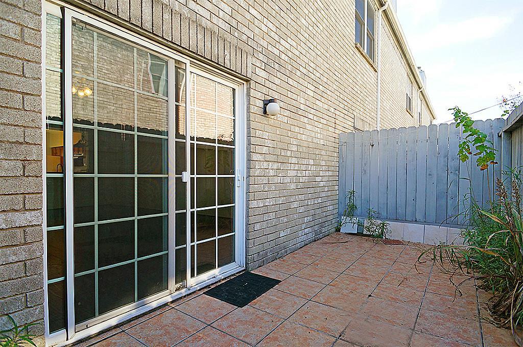Building Photo - 7659 Cambridge St