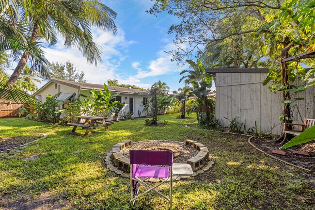 Building Photo - 170 NW 7th St