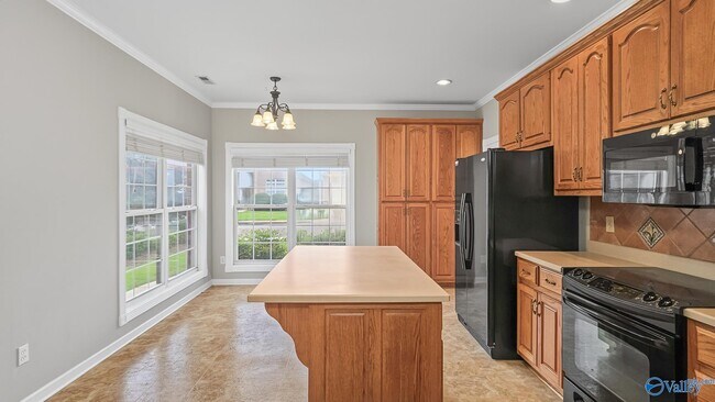 Building Photo - 141 Canterbury Dr