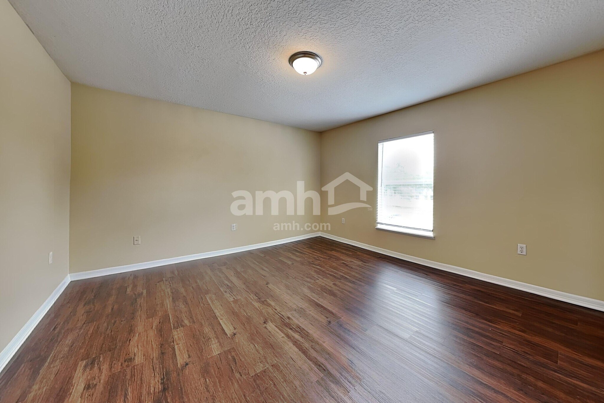 Building Photo - 1051 Brenton Leaf Dr