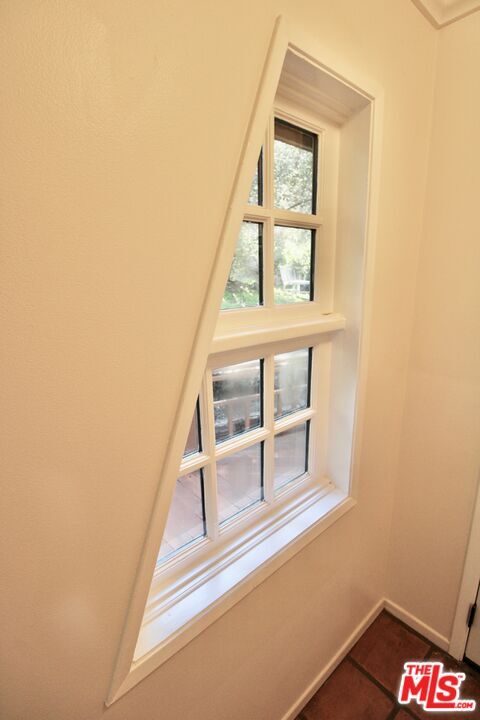 Building Photo - 20200 Paradise Ln