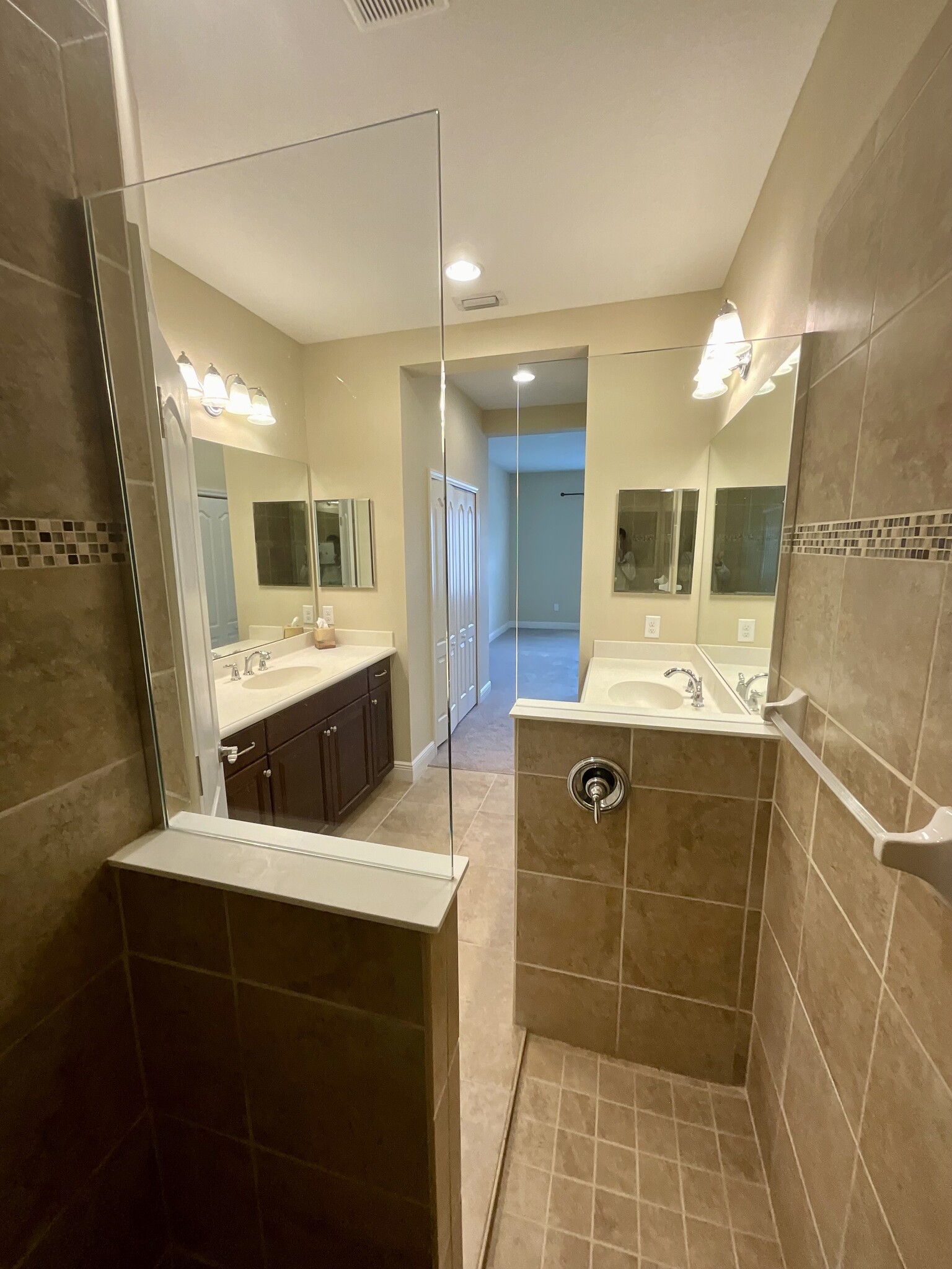 Master Bath - 1387 Backspin Dr