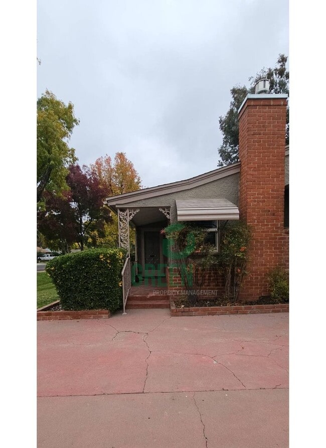 Building Photo - Lovely 2 Bedroom Home in Modesto AVAILABLE NOW!!