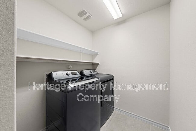 Building Photo - 148 Sage Sparrow