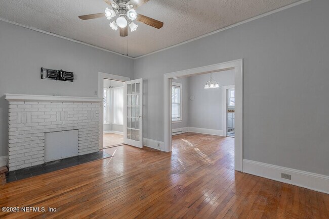 Building Photo - 1072 Brown St