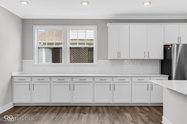 Building Photo - 2228 W 171st St