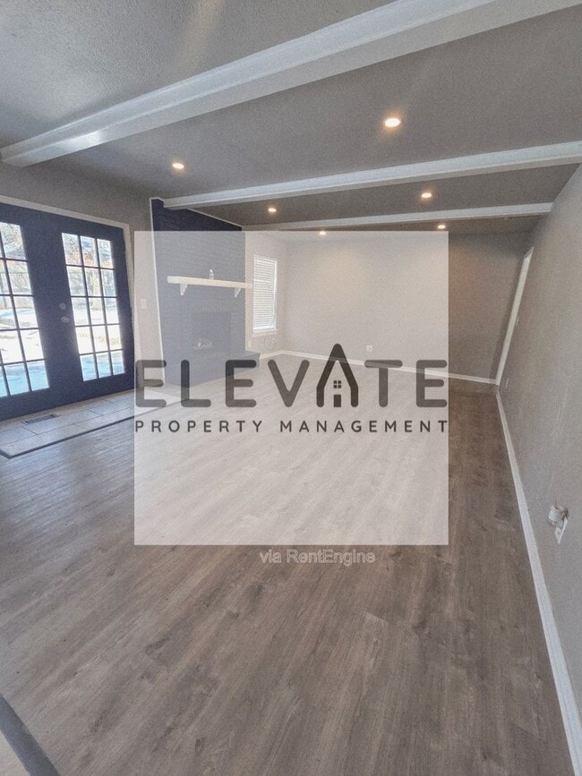 Building Photo - 1809 N Oakhill Rd