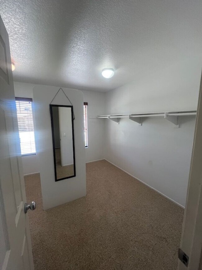 Building Photo - Beautifully Updated 5-Bedroom Home with City Views in Prime Corona Location