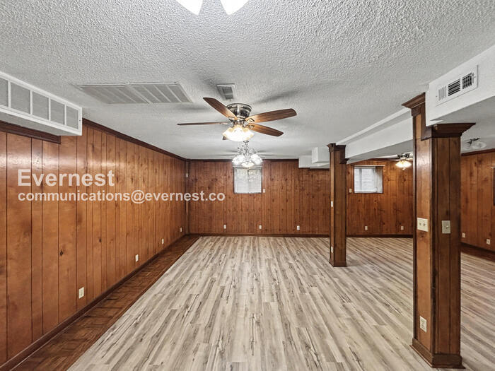 Building Photo - 159 Colony Cir