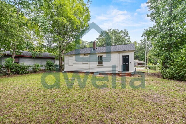 Building Photo - Completely Renovated 3-Bedroom Home | Stunning Kitchen | Convenient Sumter Location