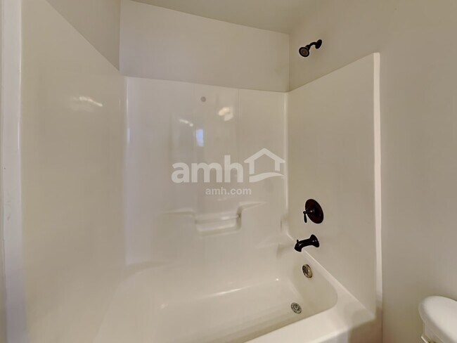 Building Photo - 4946 Astonshire Ln