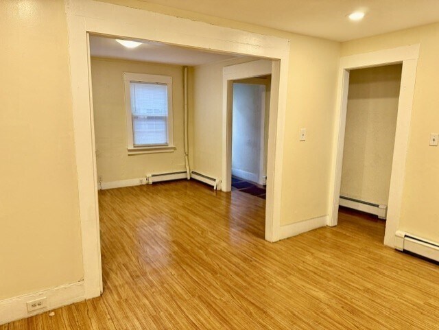 Building Photo - 281 E Merrimack St