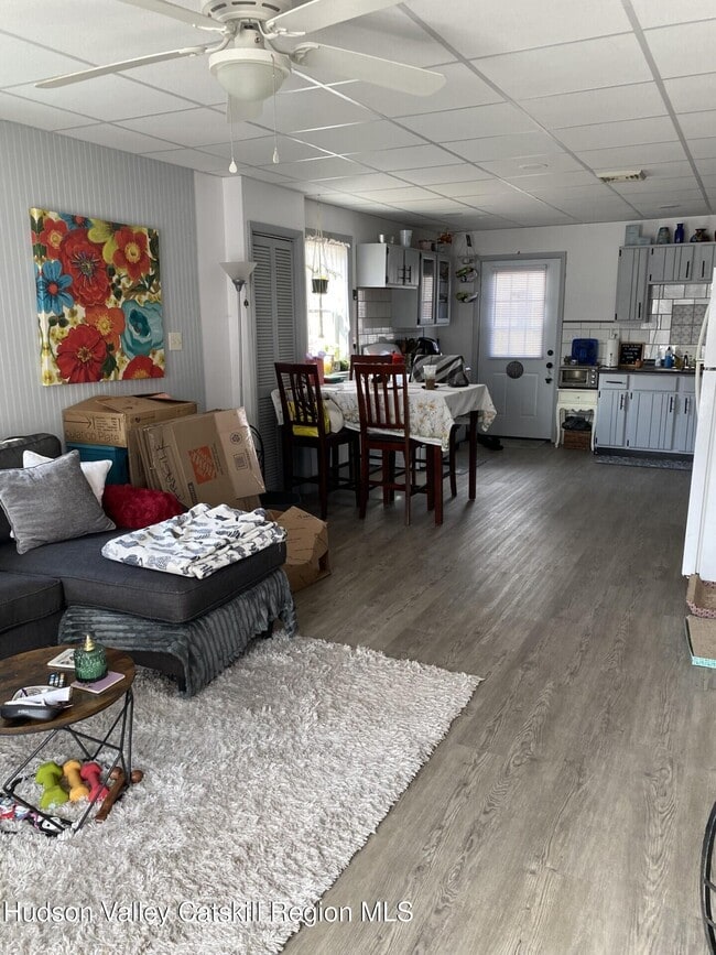 Building Photo - 540 Lakeview Terrace