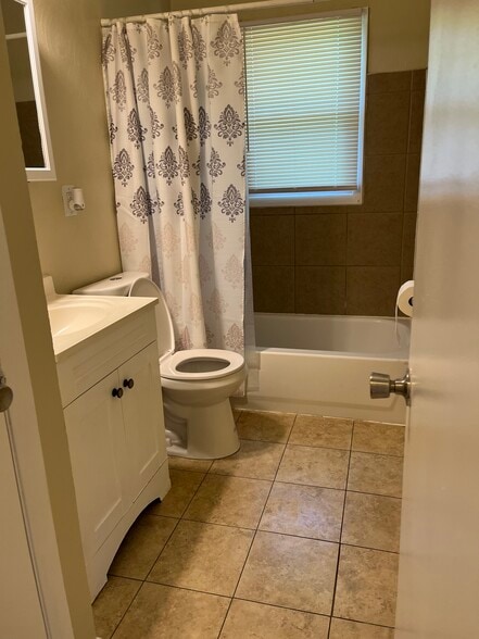 Building Photo - 695 Afton Ave