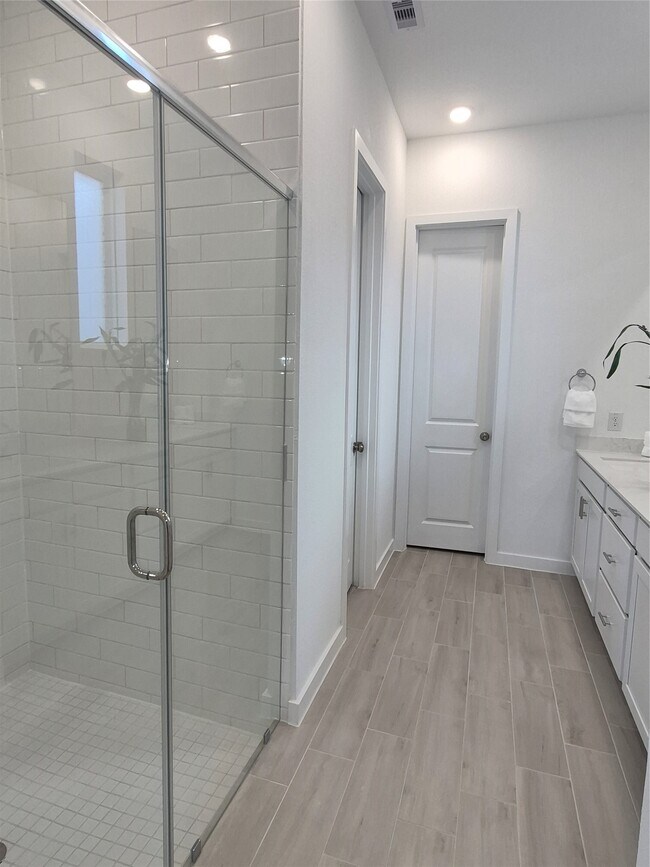 Building Photo - 31007 Golden Felipe St