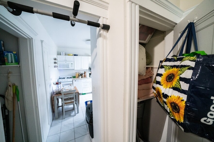 Building Photo - 43 Selkirk Rd