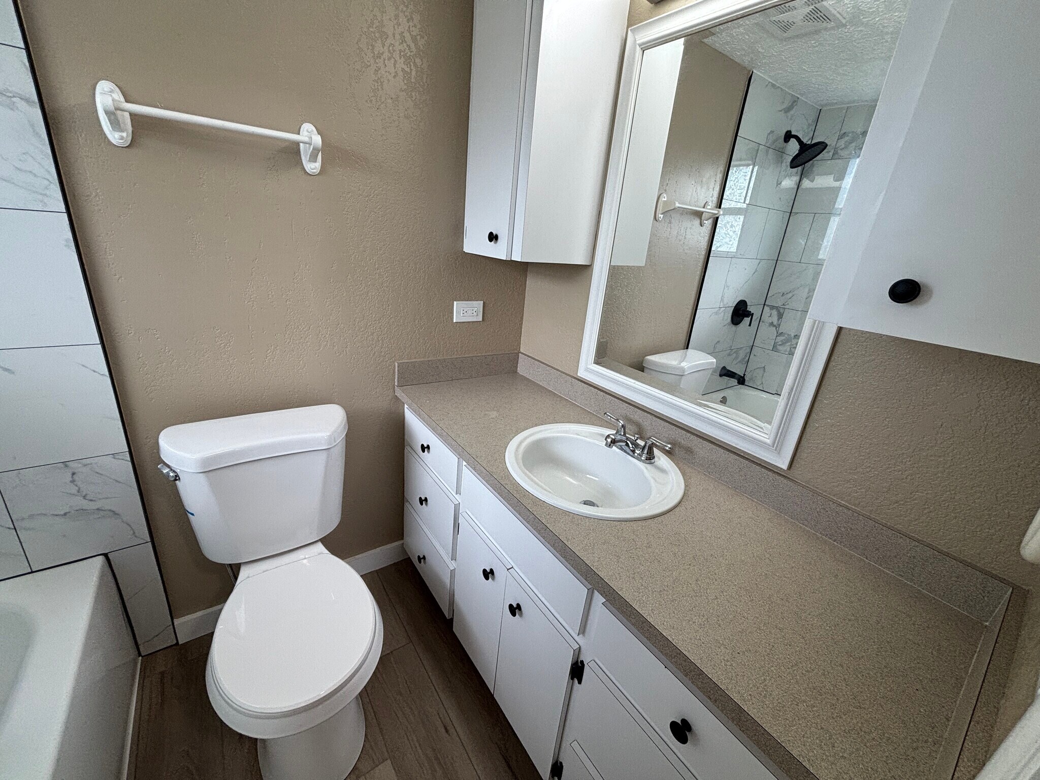 Building Photo - 1225 W Pierce St