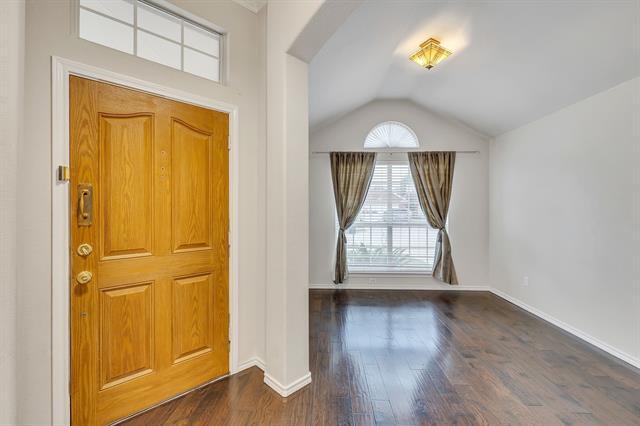 Building Photo - 4917 Woodmeadow Dr