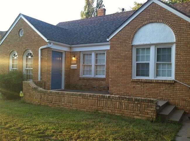 Primary Photo - 2329 NW 22nd St