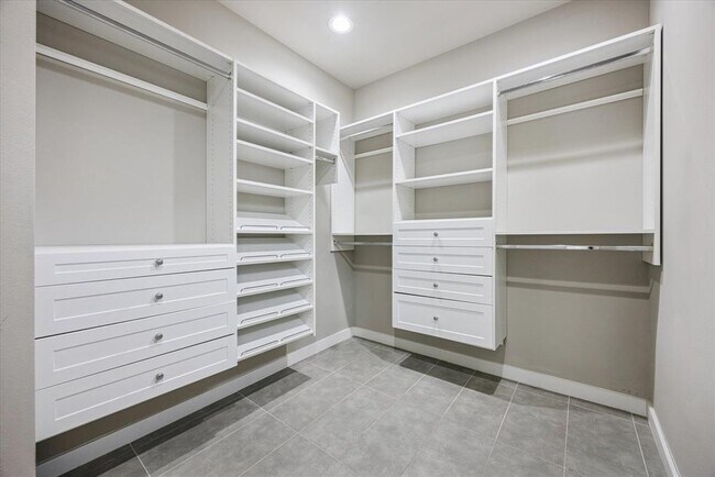 Building Photo - 6814 Langston Dr