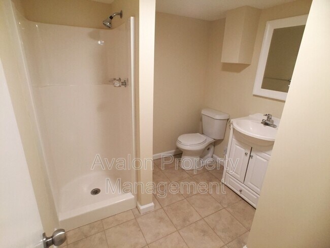 Building Photo - 5040 Woodland Dr NW