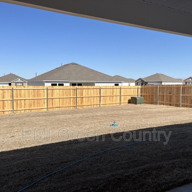 Building Photo - 29333 E 80th St S