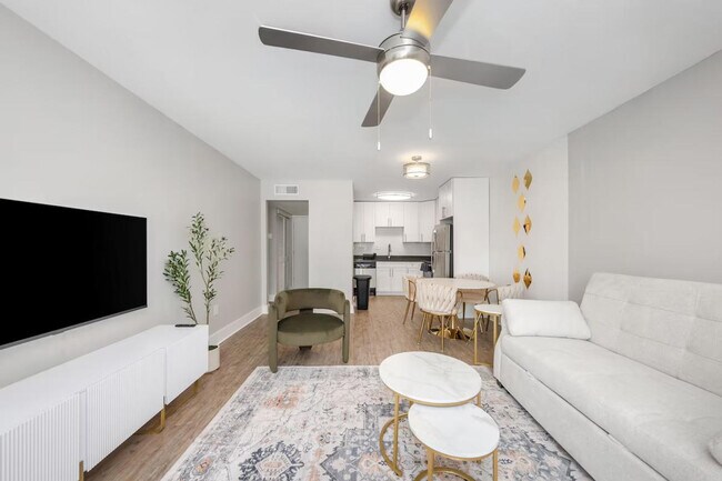 Building Photo - 4312 W Roland St