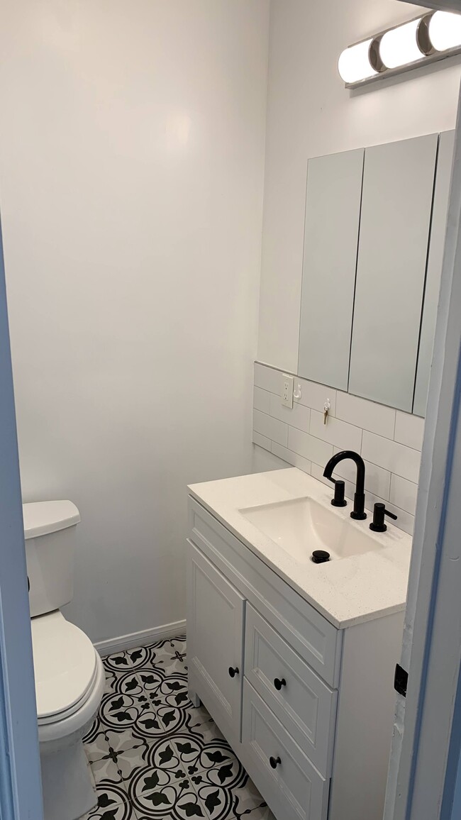 Building Photo - 3990 4th St