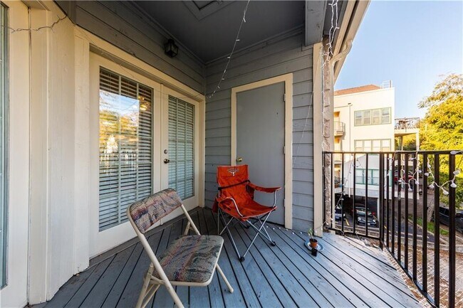 Building Photo - 3111 Tom Green St