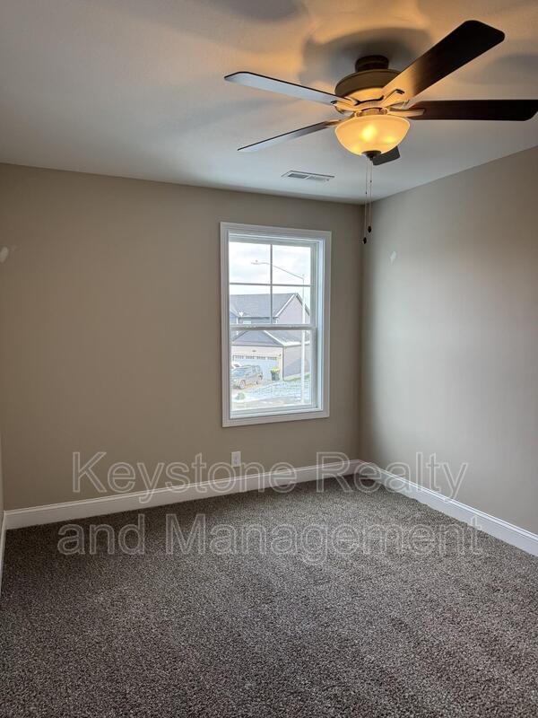 Building Photo - 122 Ralph Ct