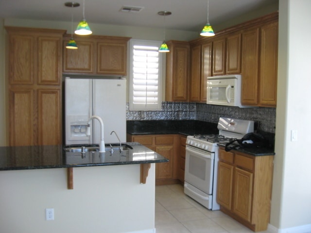 Building Photo - Beautiful, Spacious Four Bedroom + Loft Ho...