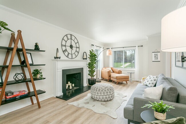 Building Photo - 136 Lattimore Rd