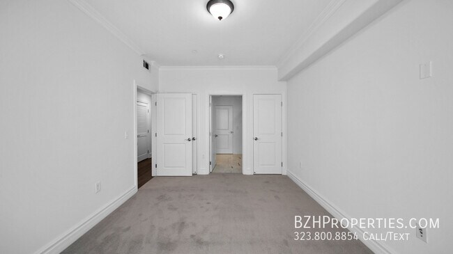 Building Photo - 1050 S Holt Ave