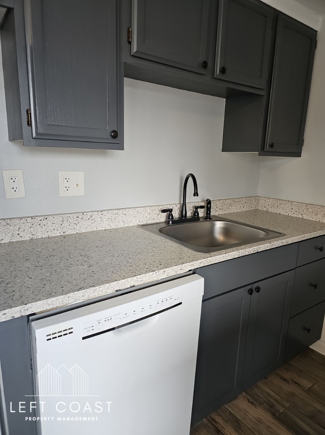 Building Photo - 2322 NW Inlet Ave